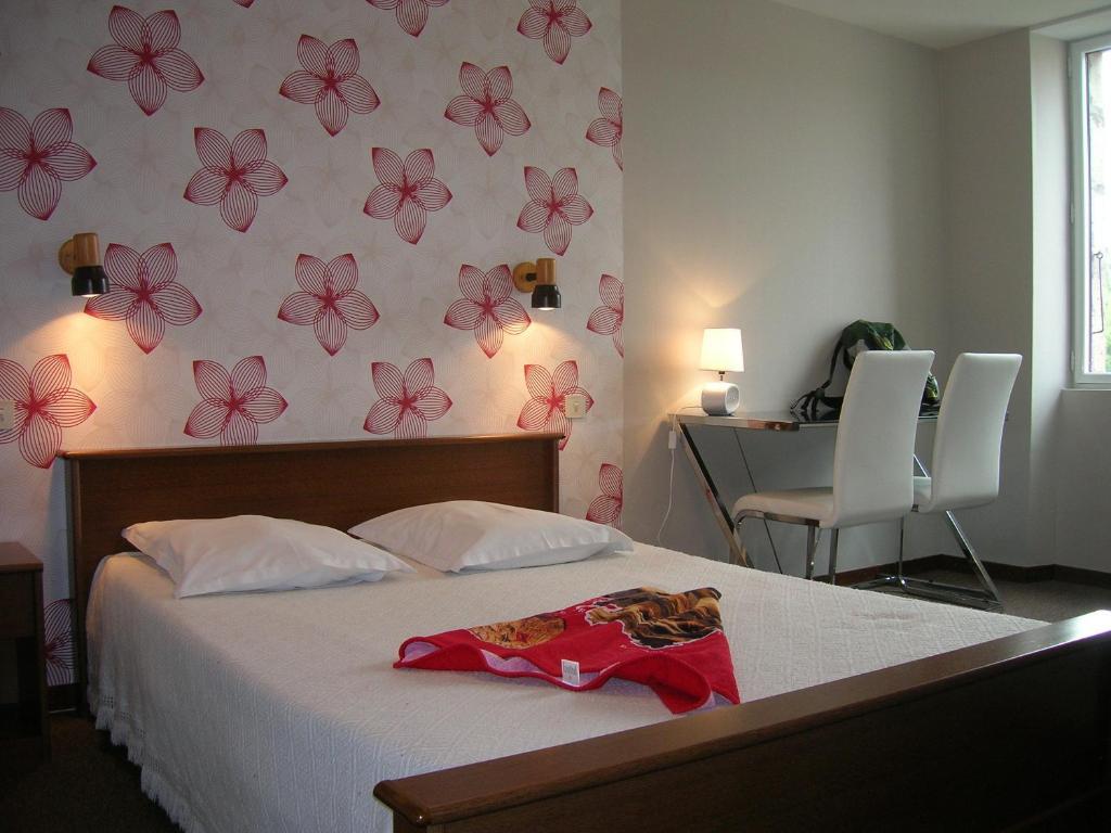 Hotel Le Relais De Ceilhes Habitación foto